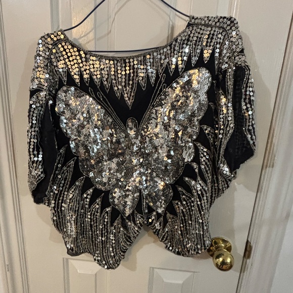 Butterfly silk sequin shirt * accepting offers  vintage - Picture 4 of 4